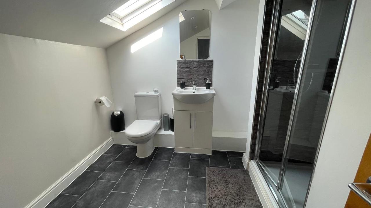 Ryan Air I Bnb - Lfc Apartments Liverpool Ngoại thất bức ảnh