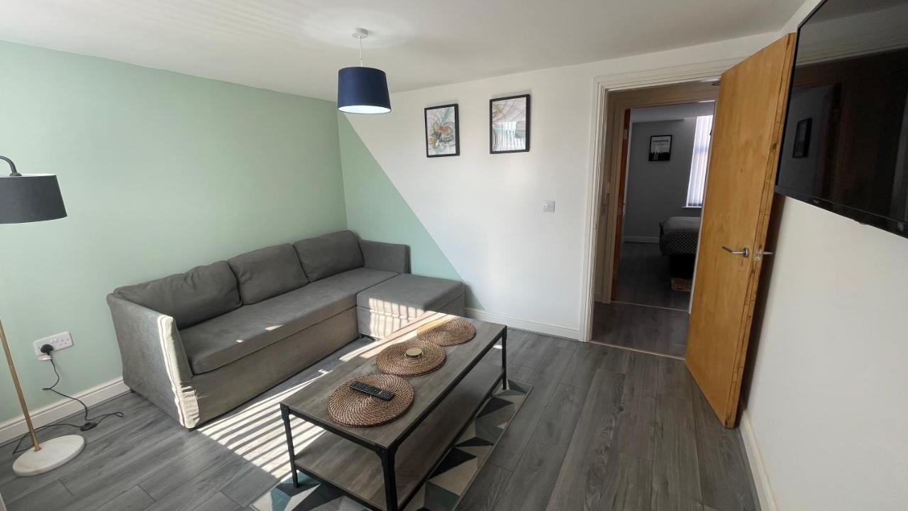 Ryan Air I Bnb - Lfc Apartments Liverpool Ngoại thất bức ảnh